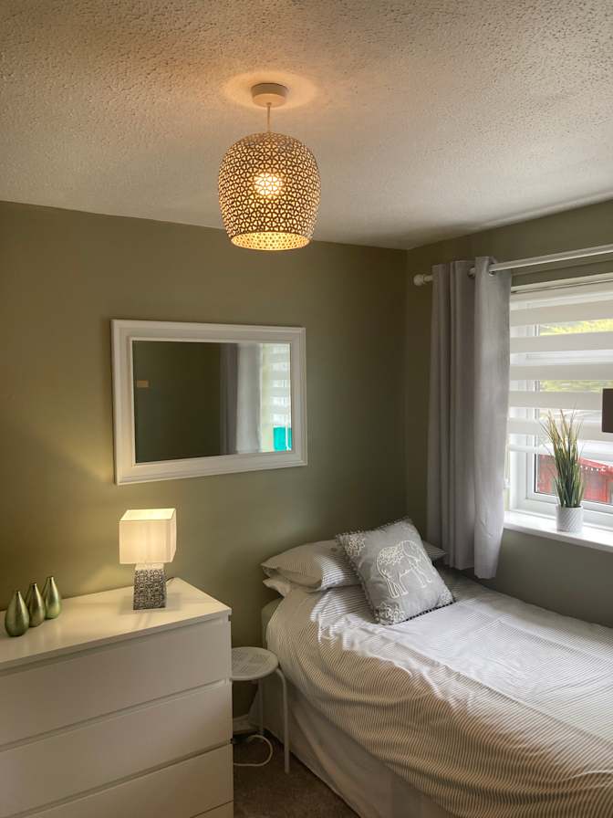 Maz Williams's room
