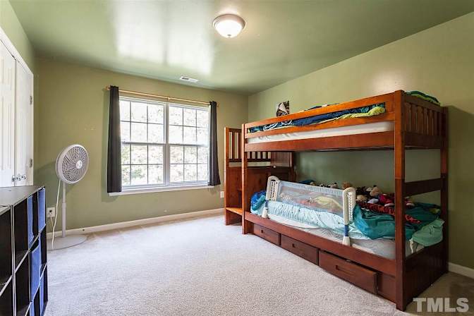 Alcove Rooms's room