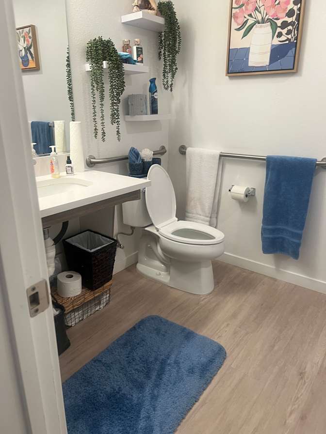 Holly's room