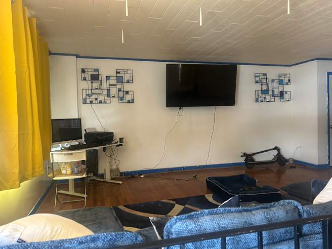 Kevin wrighten's room