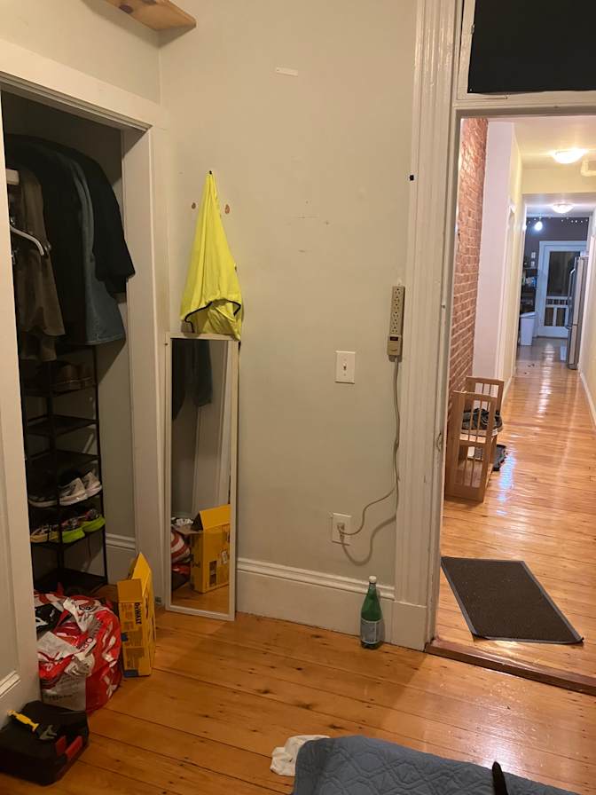 Nihar's room