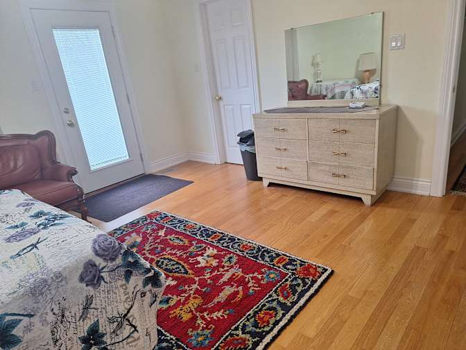 Al's room