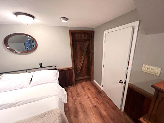 Raymond Franz's room