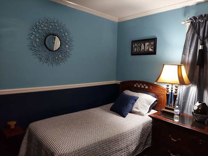 Eva's room
