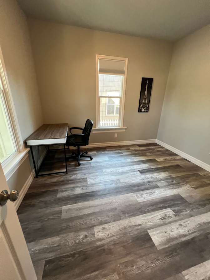 Kreyna Mcmanus's room
