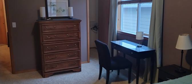 Sandy's room