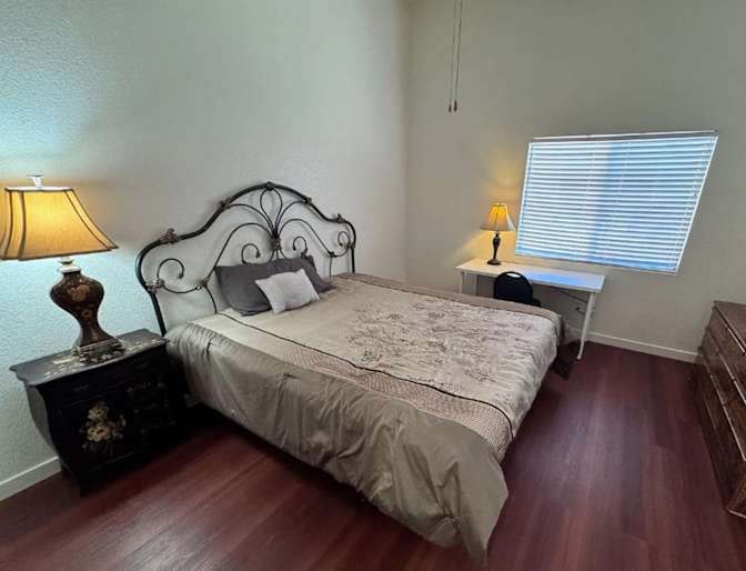 Linda's room