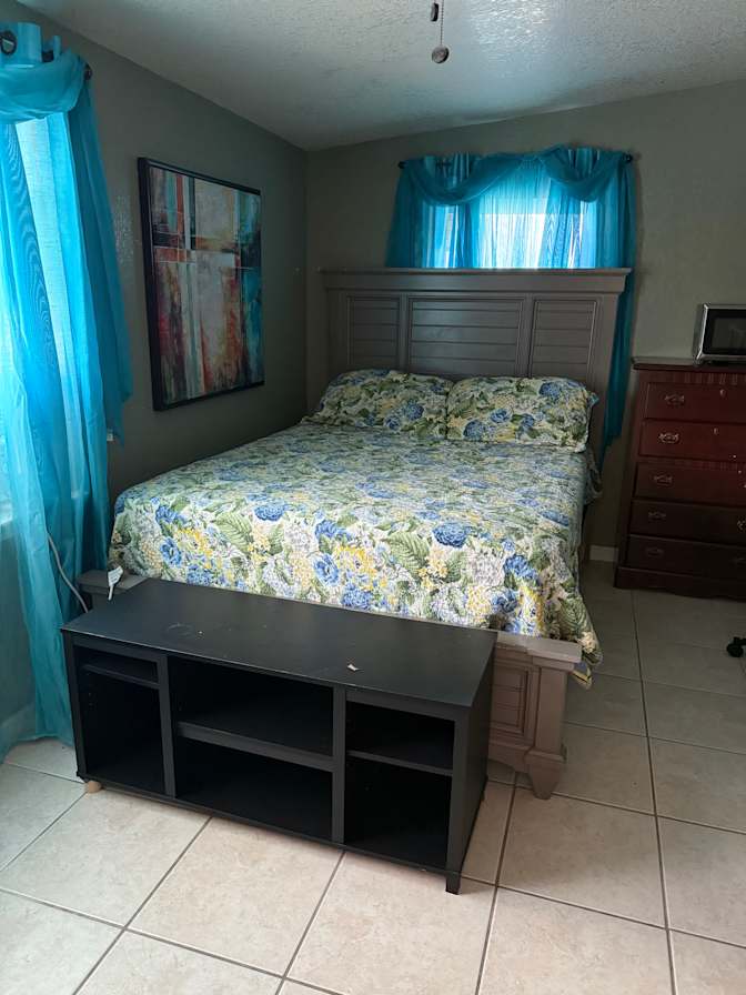 Jennifer's room