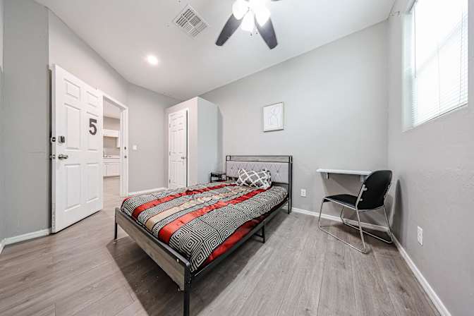 PadSplit's room