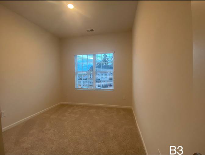 Alcove Rooms's room