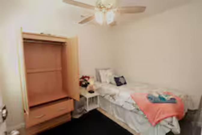 Alcove Rooms's room