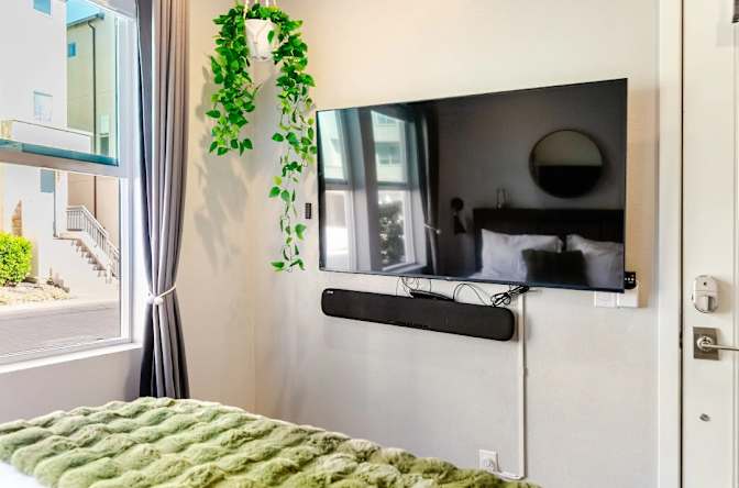 Rashda Anaya's room