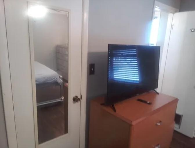 kevin d's room