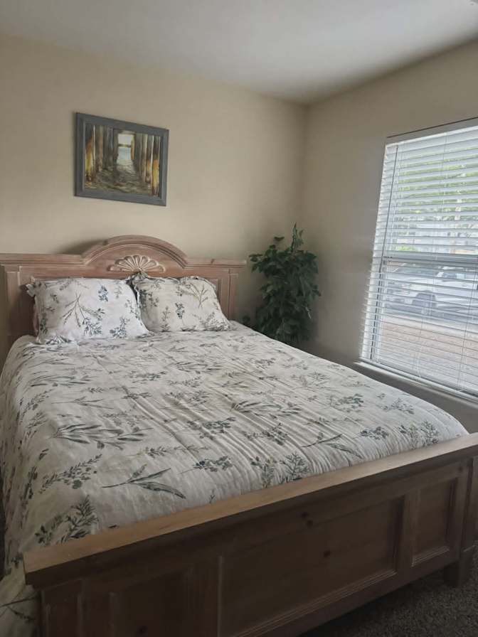 M Manuel's room