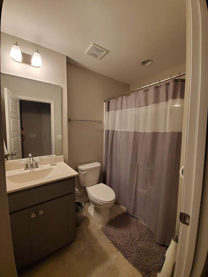 Alcove Rooms's room