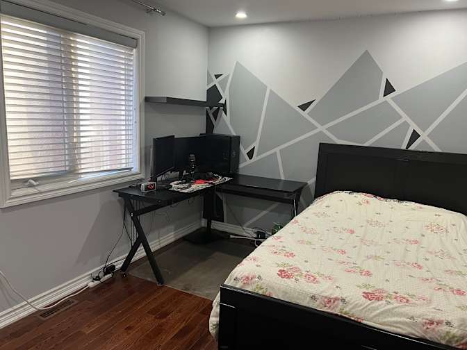 Linda's room