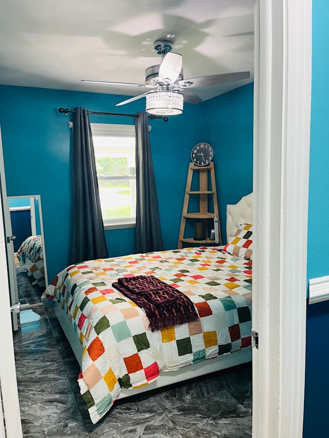 Geegee's room