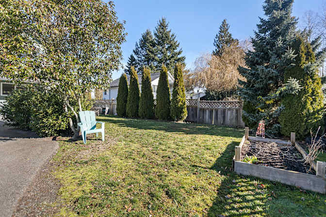 Jennifer Dsouza's room