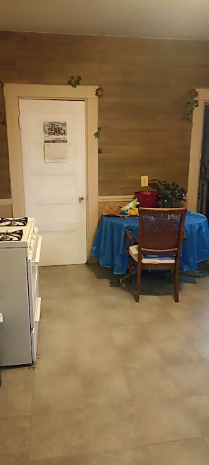ad's room