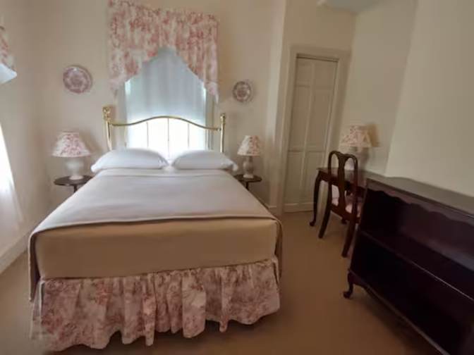Butler Guest House's room