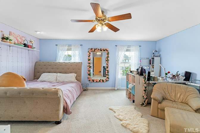 Alcove Rooms's room