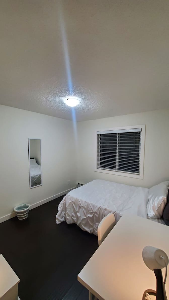 Melissa Cortes's room
