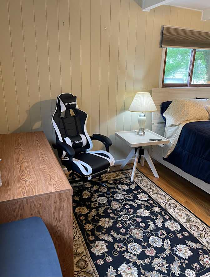 Toni's room