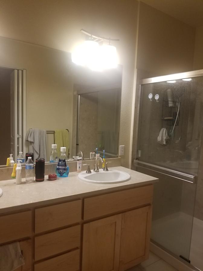 Johnny Nguyen's room