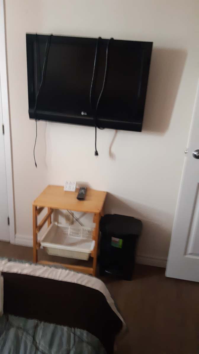 Joseph Maher's room