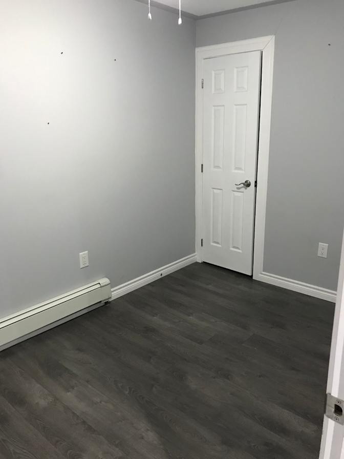 Courtney's room