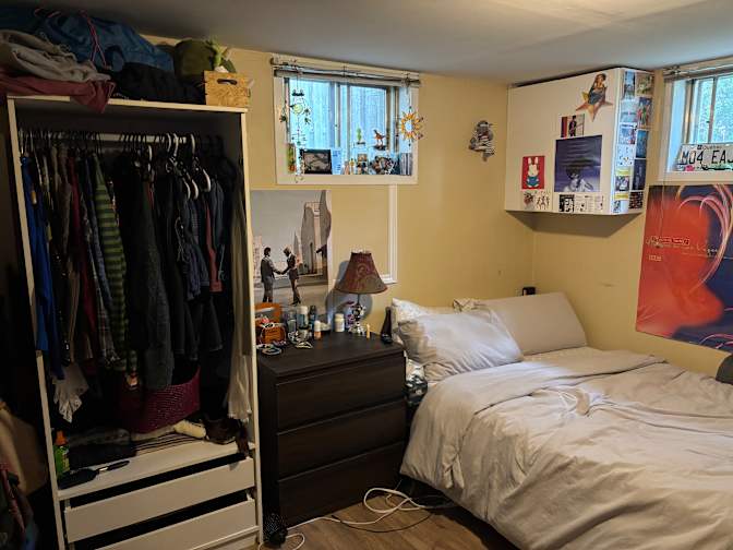 Zoe's room