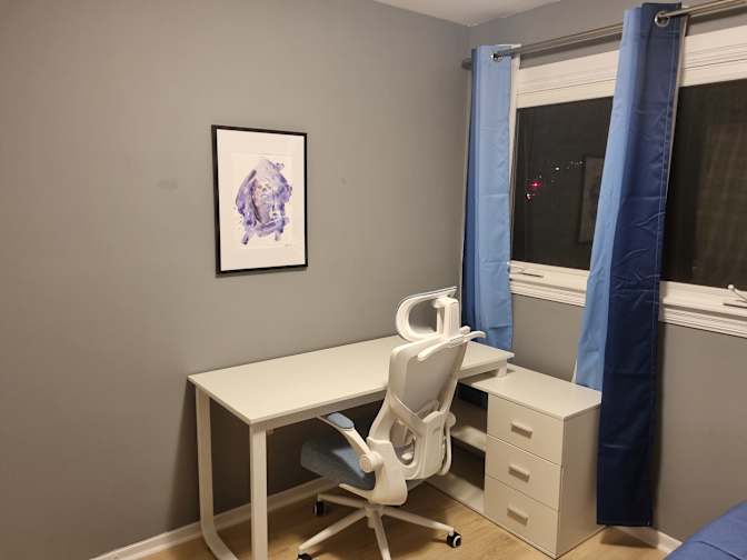 Santos's room