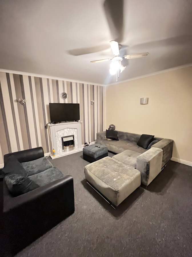 Max's room