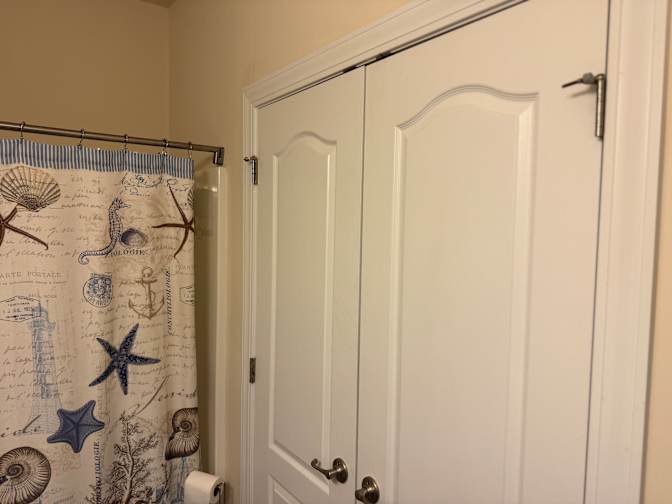 Lisa's room