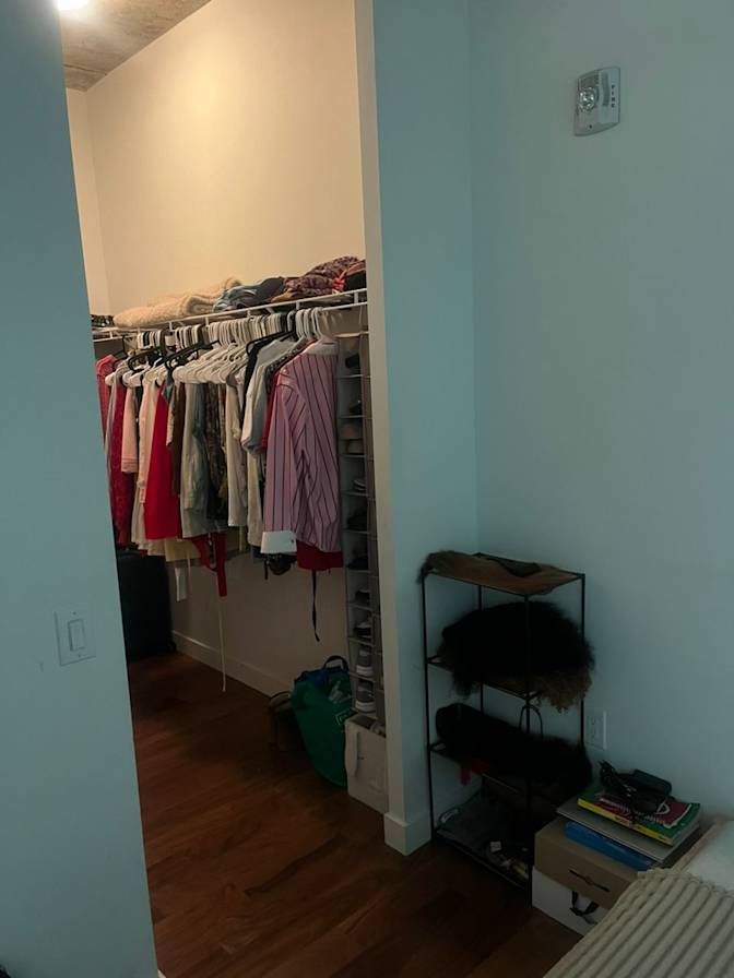 Vee's room