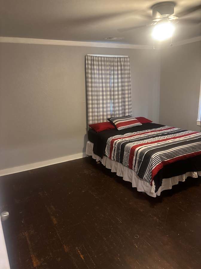 Malik's room