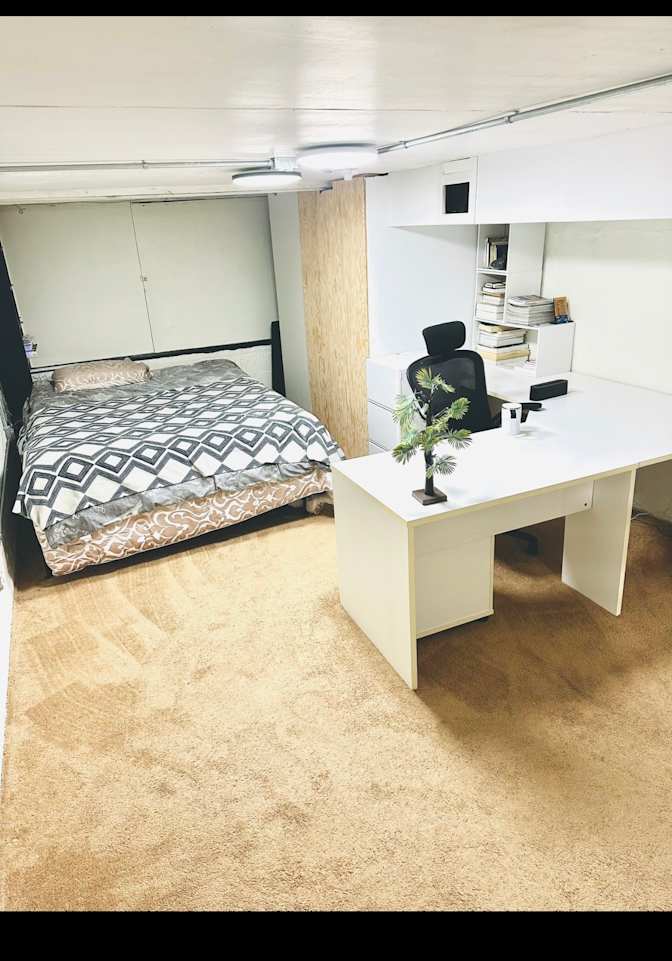 Silas's room