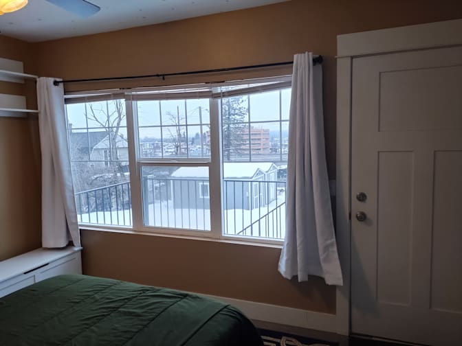 Alicia's room