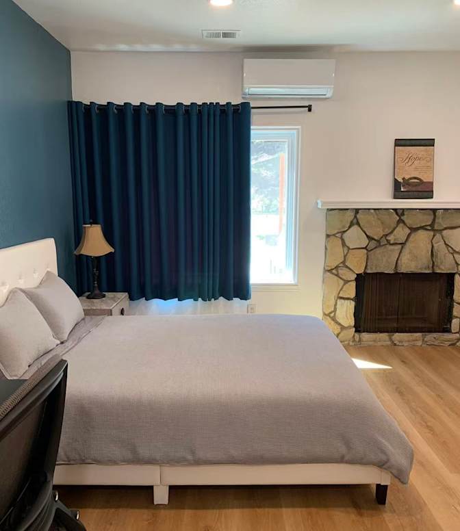 Jasmine Nguyen's room