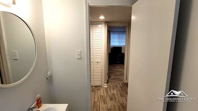 GBU Holdings Group's room