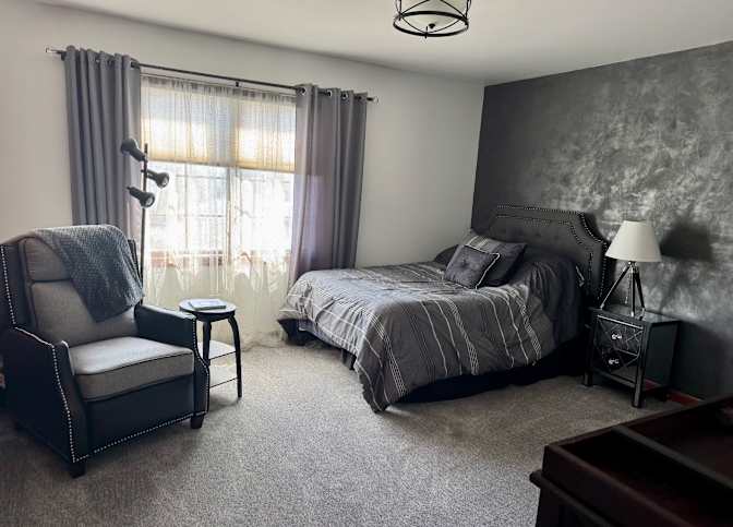 Yzabel's room