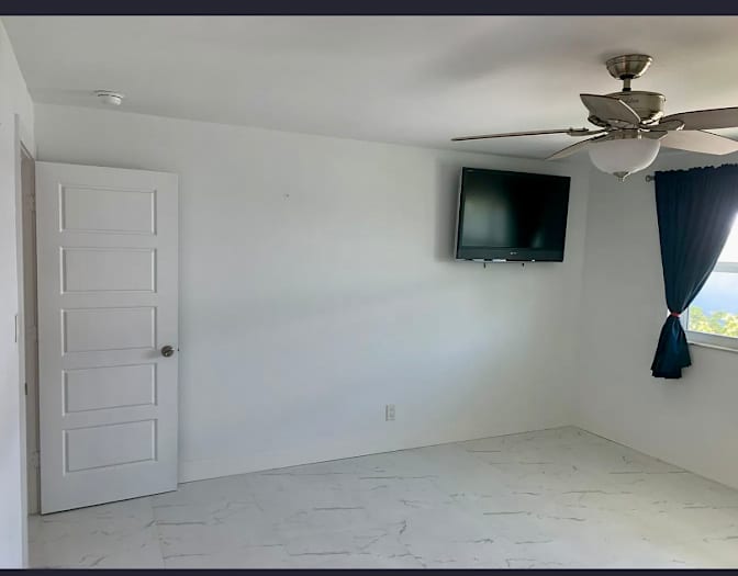 Kiersten McGinn's room