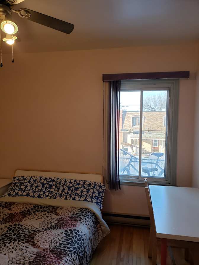 LEI XU's room