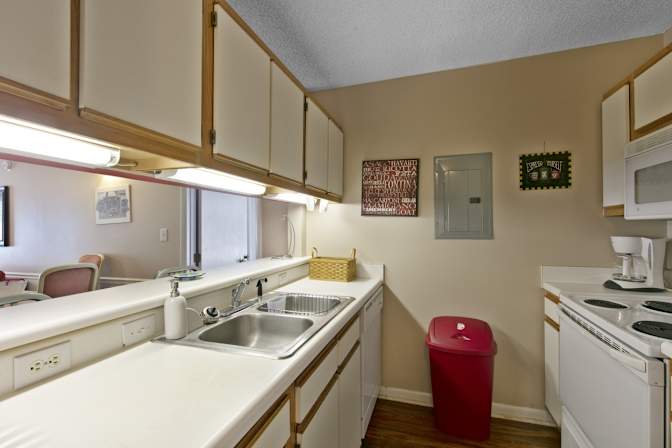 Alcove Rooms's room