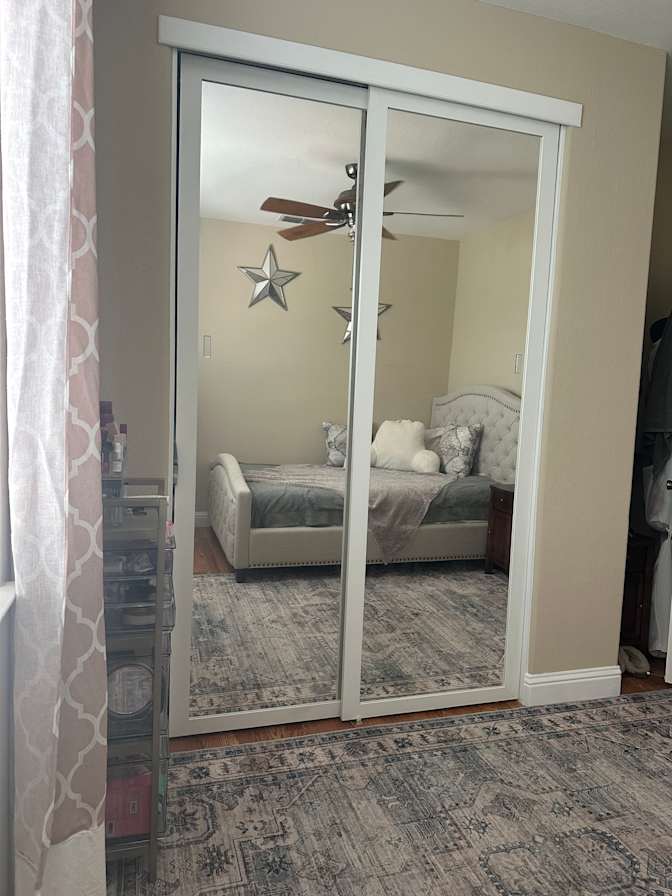 Aisha's room