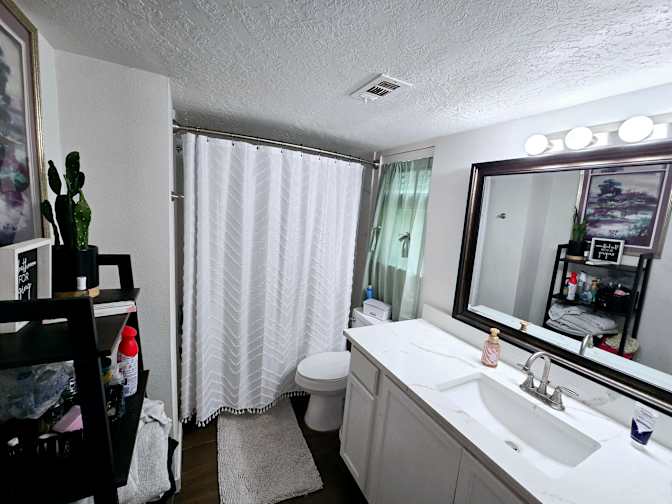 Jacqueline's room