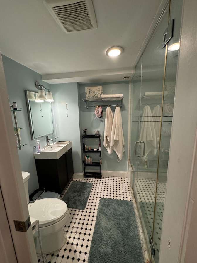 Gillian's room