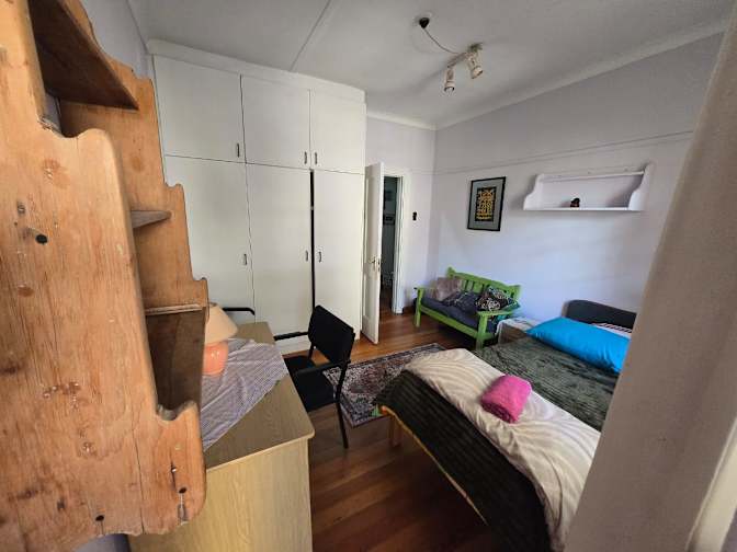 Green Point Tree House's room
