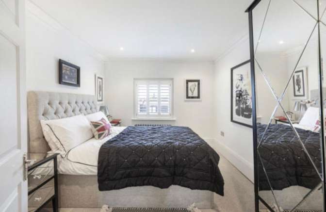 Adrien's room