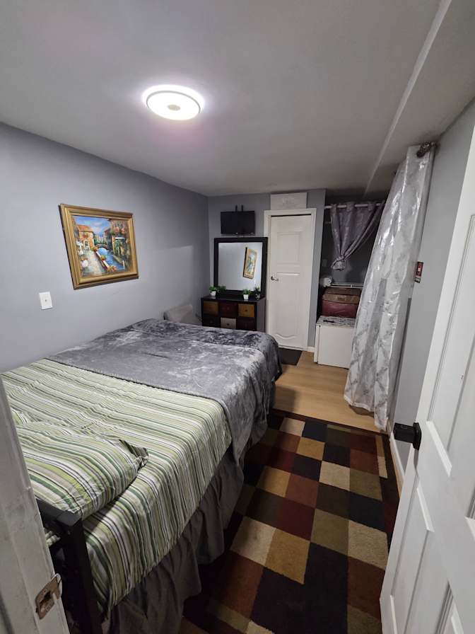 Sandra  N's room